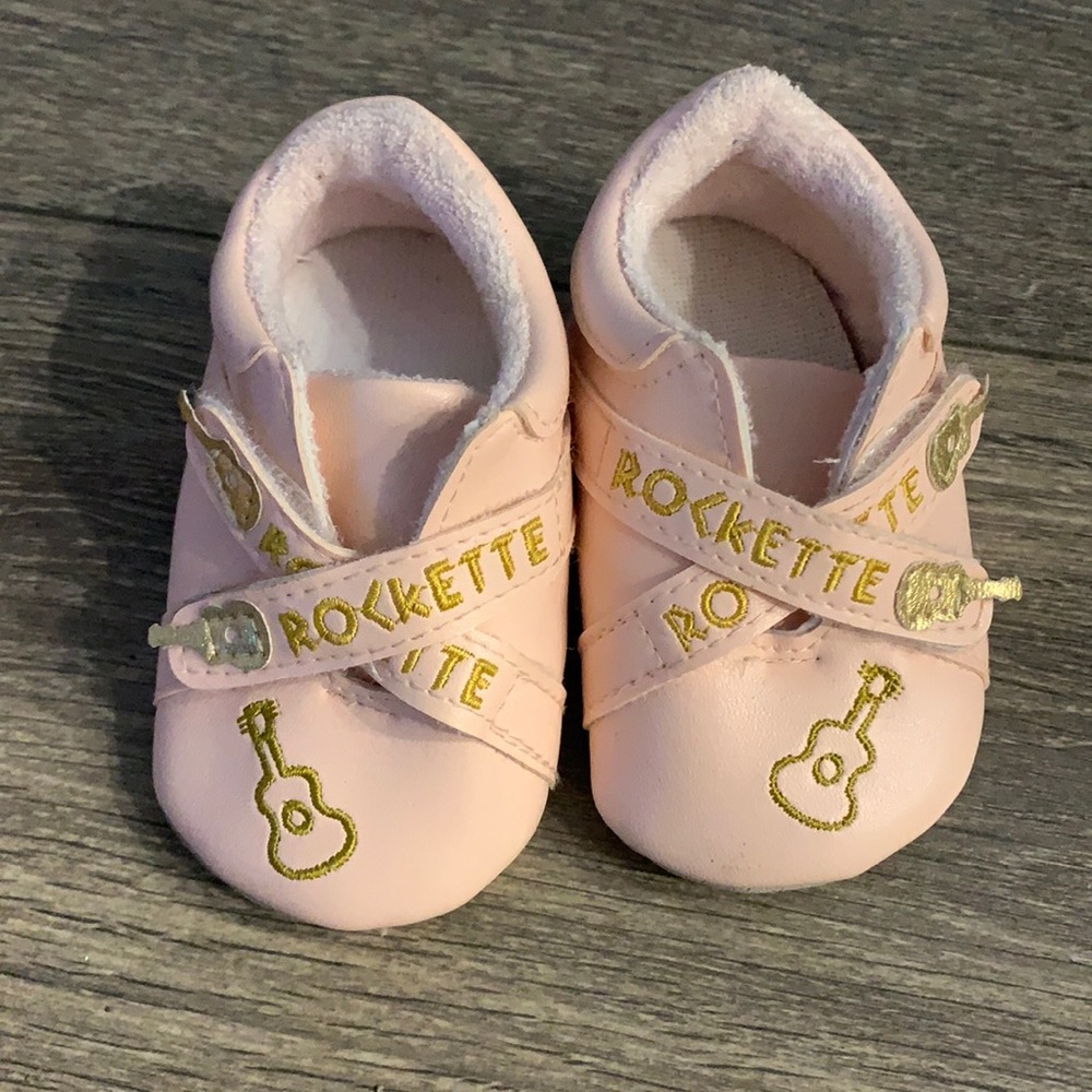 Baby shoes